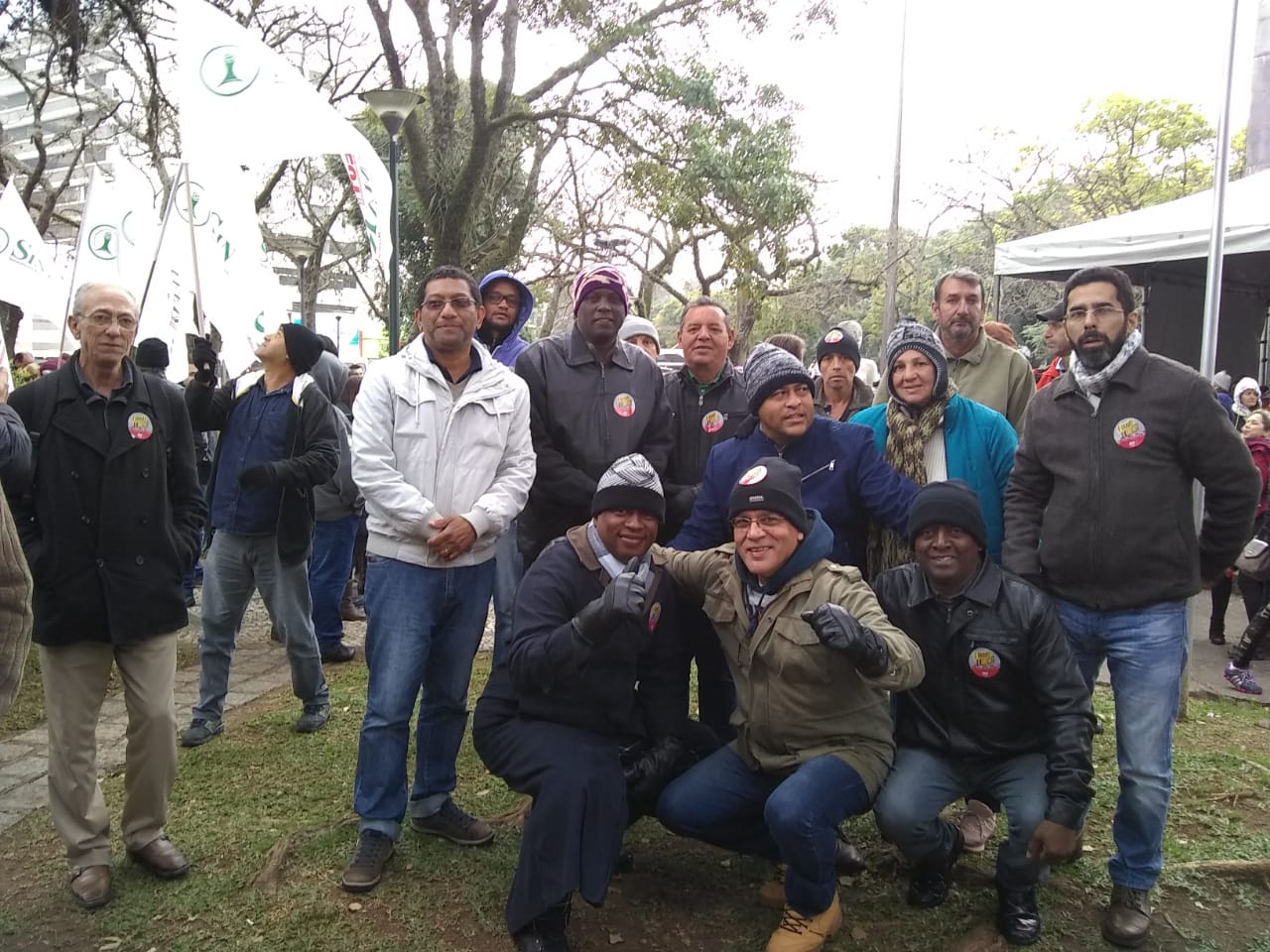ASSUEL LEVA CARAVANA PARA CURITIBA